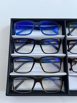 Ca. 10x Optische monturen, Tom Davies, in luxe opbergdoos/displaytray